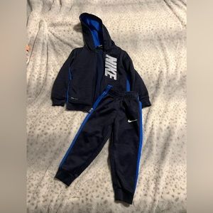 Nike 3T matching set. Lightly worn.